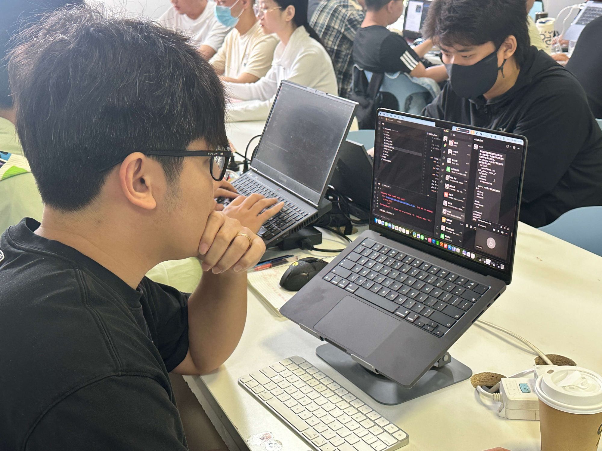 2026年北京AI培训哪家专业？慧中AI实训靠谱吗？