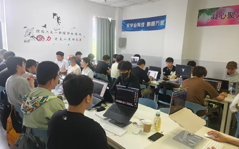 2026年北大青鸟有线上课程吗？佳音校区情况详解