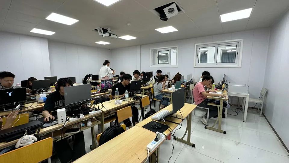 2026学AI想创业？慧中AI教育培训能帮到吗